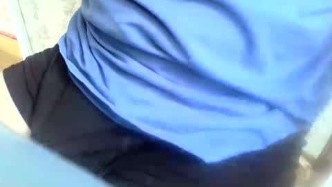 Snapshot of gazjones231 chatting on September 15, 2025, 4:18 pm gazjones231 online show from September 15, 2025, 4:18 pm