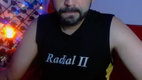 Snapshot of geeklatin88 chatting on November 5, 2025, 10:15 am geeklatin88 online show from November 5, 2025, 10:15 am