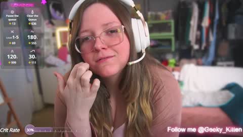 Snapshot of geeky_kitten chatting on January 25, 2025, 4:13 pm Geeky Kitten Leina -  online show from January 25, 2025, 4:13 pm