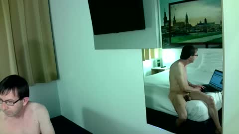 Snapshot of gegemei200 chatting on November 2, 2025, 3:36 pm Ask me - if you want Ill probably be back online on December 20th around 200  German time online show from November 2, 2025, 3:36 pm