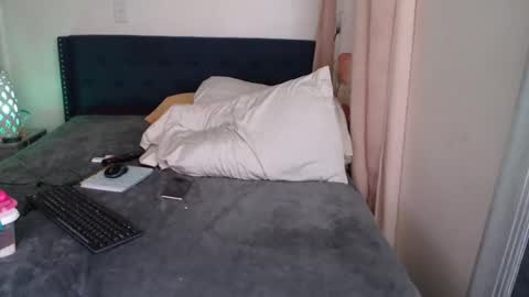 Snapshot of geishapaige chatting on December 18, 2024, 11:02 am The Empress online show from December 18, 2024, 11:02 am