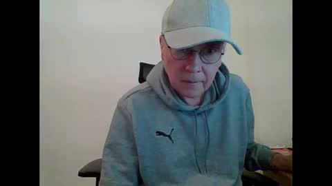 Snapshot of germansocksman4boys chatting on October 14, 2025, 4:52 pm germansocksman4boys online show from October 14, 2025, 4:52 pm