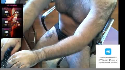 Snapshot of geronimo_431 chatting on December 21, 2024, 2:37 pm Daddy Jokes online show from December 21, 2024, 2:37 pm