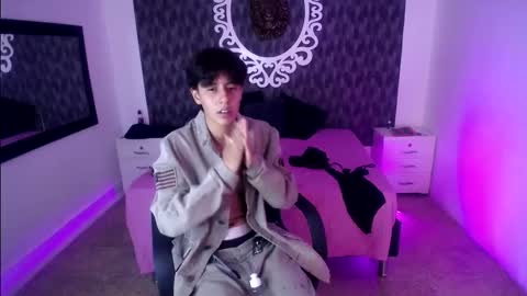 Snapshot of ghost__girl_ chatting on October 25, 2025, 5:37 am Your Girl  online show from October 25, 2025, 5:37 am