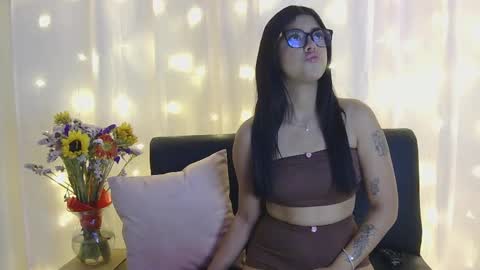 Gia Massa online show from October 18, 2025, 12:02 am