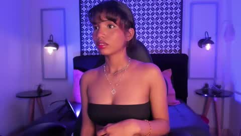 Snapshot of gigi_strawberry chatting on February 28, 2025, 8:20 am GIGI online show from February 28, 2025, 8:20 am