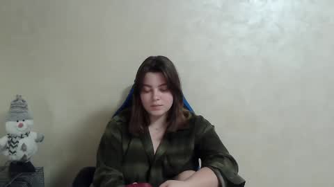 Snapshot of girl_leya chatting on January 19, 2025, 11:00 pm girl_leya online show from January 19, 2025, 11:00 pm