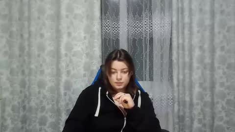 Snapshot of girl_leya chatting on January 29, 2025, 9:07 pm girl_leya online show from January 29, 2025, 9:07 pm