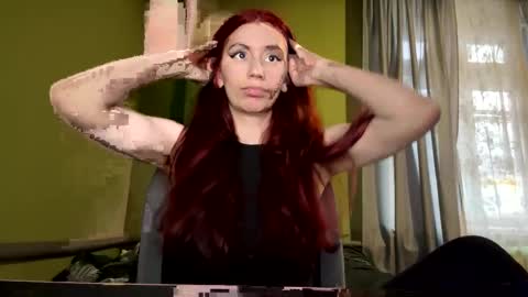 Snapshot of girlfromanothercity chatting on December 25, 2024, 11:22 am Meowww online show from December 25, 2024, 11:22 am