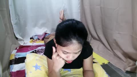 Snapshot of girlxfromxph chatting on December 24, 2024, 7:17 am girlxfromxph online show from December 24, 2024, 7:17 am