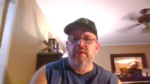 Snapshot of gobey33 chatting on September 20, 2025, 1:28 am IDKIDCIDGAF online show from September 20, 2025, 1:28 am