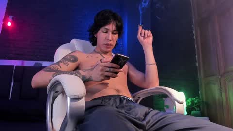 Snapshot of godly_huan chatting on December 4, 2024, 8:34 am HUAN online show from December 4, 2024, 8:34 am