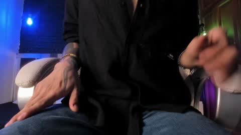 Snapshot of godly_huan chatting on January 25, 2025, 6:01 am HUAN online show from January 25, 2025, 6:01 am