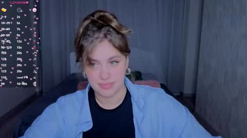 Snapshot of goga_li chatting on September 18, 2025, 4:31 pm Lilya online show from September 18, 2025, 4:31 pm