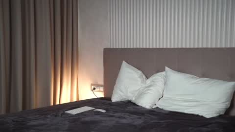 Snapshot of gold_blond chatting on February 7, 2025, 9:37 am Olivia online show from February 7, 2025, 9:37 am