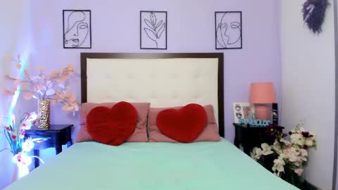 Snapshot of golden_kittyy chatting on October 15, 2025, 4:23 am Kitty online show from October 15, 2025, 4:23 am