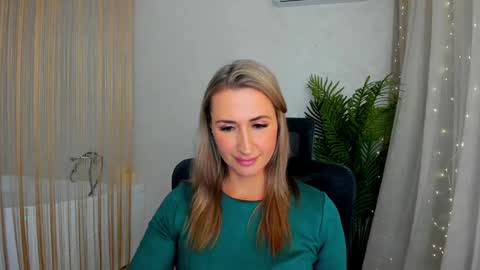 Snapshot of goldenlighte chatting on January 23, 2025, 8:02 pm Olivia online show from January 23, 2025, 8:02 pm