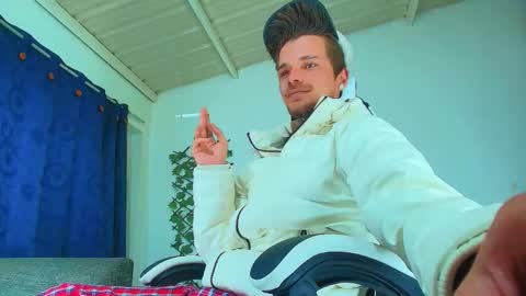 Snapshot of goldy_loyal99 chatting on October 1, 2025, 6:08 am Goldy Loyal93 online show from October 1, 2025, 6:08 am