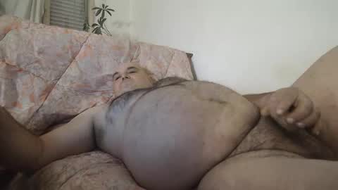 Snapshot of golyy76 chatting on December 9, 2024, 4:05 pm golyy76 online show from December 9, 2024, 4:05 pm