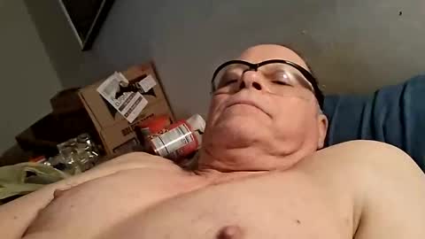 Snapshot of gonadalache chatting on October 15, 2025, 12:27 pm gonadalache online show from October 15, 2025, 12:27 pm