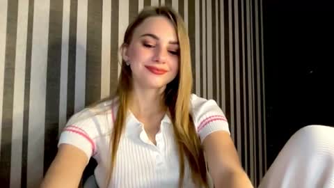 gracetorrezz online show from October 21, 2025, 5:19 am