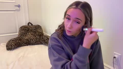 graceyrose online show from September 17, 2025, 6:09 pm