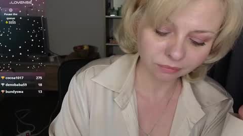 Snapshot of gray_swann chatting on February 5, 2025, 12:38 pm Ray online show from February 5, 2025, 12:38 pm