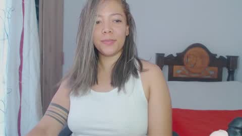 Snapshot of greicylondon chatting on January 8, 2025, 8:29 pm grey online show from January 8, 2025, 8:29 pm
