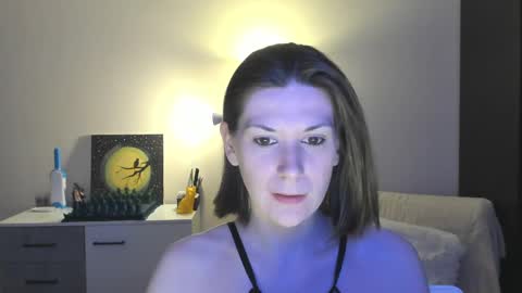 Snapshot of gretamiln chatting on December 8, 2024, 8:58 pm Greta online show from December 8, 2024, 8:58 pm