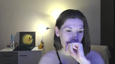 Snapshot of gretamiln chatting on December 21, 2024, 12:31 am Greta online show from December 21, 2024, 12:31 am