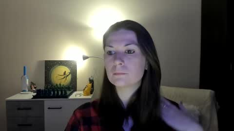 Snapshot of gretamiln chatting on October 14, 2025, 6:20 pm Greta online show from October 14, 2025, 6:20 pm