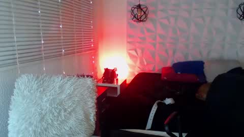 Snapshot of gretta_n_dannie chatting on January 18, 2025, 7:49 am Gretta n dannie online show from January 18, 2025, 7:49 am