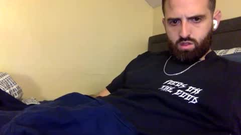 Snapshot of grobs123 chatting on October 14, 2025, 10:43 pm grobs123 online show from October 14, 2025, 10:43 pm