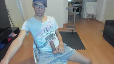 Snapshot of guachin_new chatting on September 20, 2025, 1:34 pm guachin_new online show from September 20, 2025, 1:34 pm