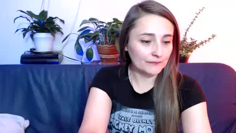 Snapshot of gumball_room chatting on January 22, 2025, 9:54 pm Vane blonde and Hazell black hair online show from January 22, 2025, 9:54 pm