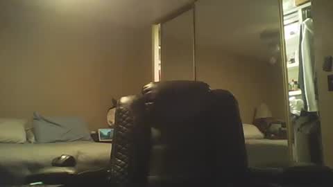 Snapshot of guy8inches4u chatting on October 13, 2025, 12:38 pm guy8inches4u online show from October 13, 2025, 12:38 pm