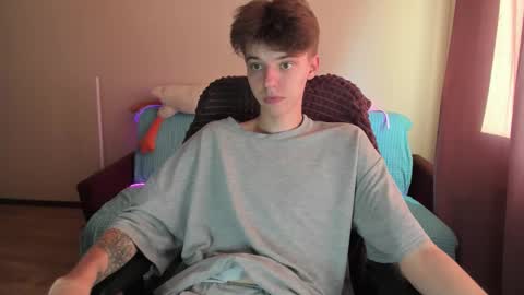 Snapshot of guy_liam1 chatting on September 29, 2025, 2:44 pm guy_liam1 online show from September 29, 2025, 2:44 pm