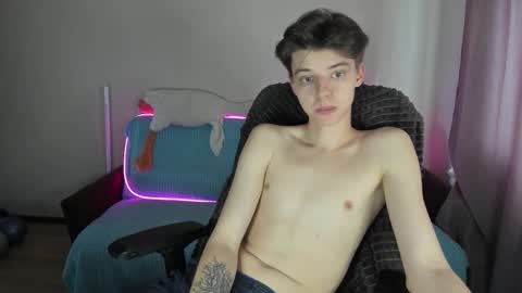 Snapshot of guy_liam1 chatting on October 12, 2025, 8:24 am guy_liam1 online show from October 12, 2025, 8:24 am