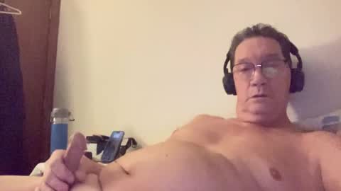 Snapshot of gwashere4u chatting on December 11, 2024, 5:21 am gwashere4u online show from December 11, 2024, 5:21 am