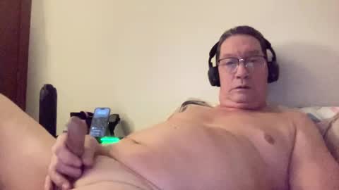 Snapshot of gwashere4u chatting on December 29, 2024, 3:54 am gwashere4u online show from December 29, 2024, 3:54 am