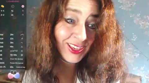 Snapshot of gwendolyn_essie chatting on October 4, 2025, 9:46 pm Gwendolyn Essie online show from October 4, 2025, 9:46 pm