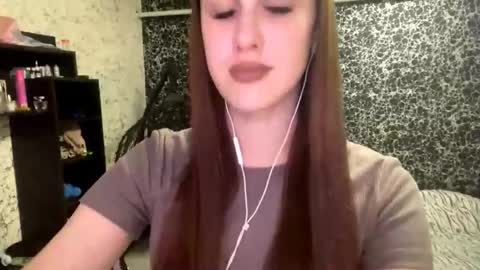 Gwen online show from October 23, 2025, 9:02 pm