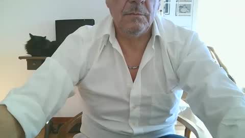 Snapshot of gyrdy chatting on December 16, 2024, 1:00 pm gyrdy online show from December 16, 2024, 1:00 pm