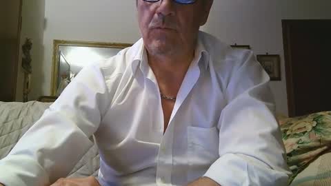 Snapshot of gyrdy chatting on January 3, 2025, 5:42 pm gyrdy online show from January 3, 2025, 5:42 pm