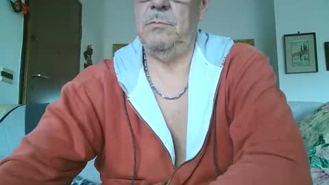 Snapshot of gyrdy chatting on January 11, 2025, 1:11 pm gyrdy online show from January 11, 2025, 1:11 pm