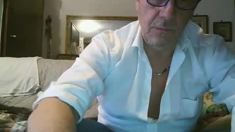 Snapshot of gyrdy chatting on February 8, 2025, 4:36 pm gyrdy online show from February 8, 2025, 4:36 pm