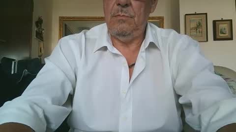 Snapshot of gyrdy chatting on October 5, 2025, 1:09 pm gyrdy online show from October 5, 2025, 1:09 pm