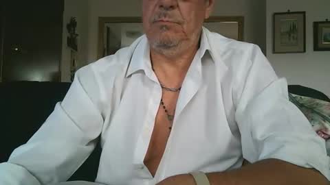 Snapshot of gyrdy chatting on October 23, 2025, 3:00 pm gyrdy online show from October 23, 2025, 3:00 pm