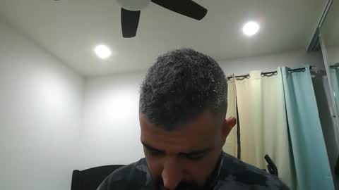 Snapshot of h0nest84 chatting on December 21, 2024, 6:30 am h0nest84 online show from December 21, 2024, 6:30 am