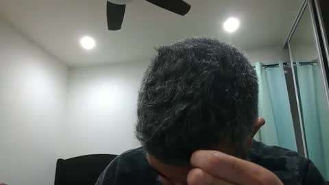 Snapshot of h0nest84 chatting on January 11, 2025, 6:03 am h0nest84 online show from January 11, 2025, 6:03 am